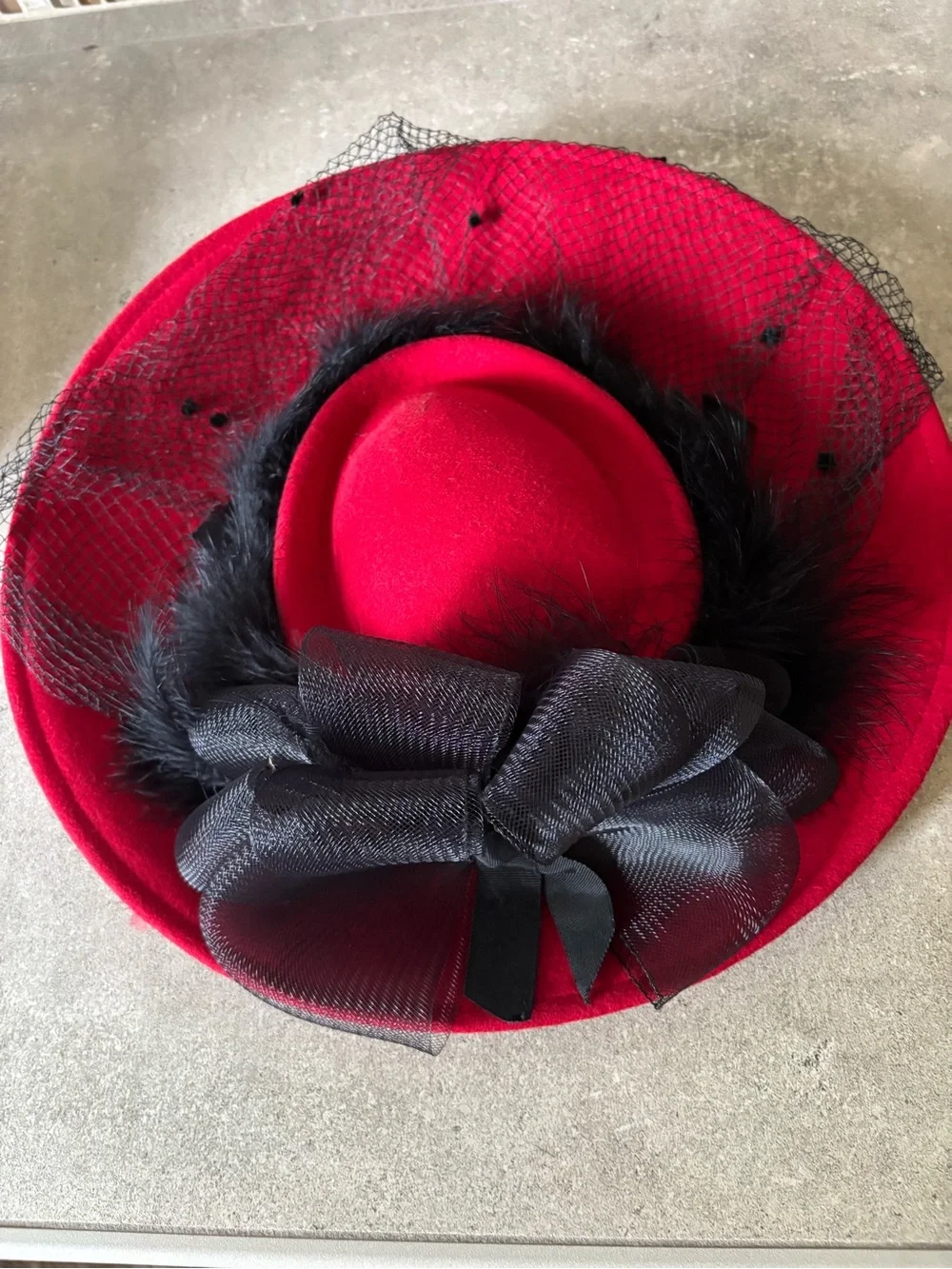 Vintage Sonni San Francisco Red Felt Women’s Lancaster Hat.  Made in USA. Wool.